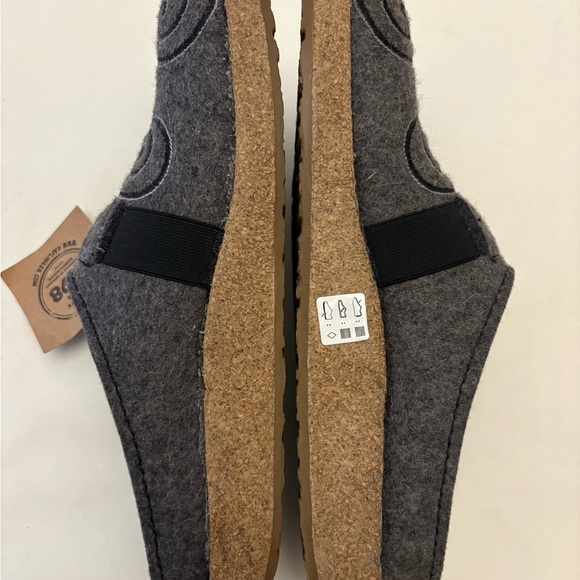 Haflinger Black and Gray Magic Wool Slippers - Picture 5 of 7
